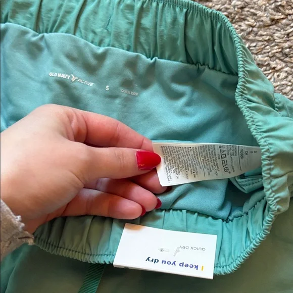 Old Navy Shorts - Picture 3 of 5